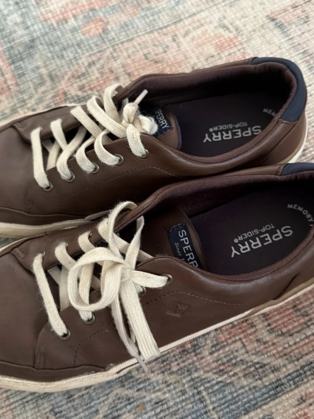 Sperry Men's Brown Leather Lace-Up Sneakers with White Laces